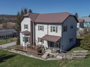 70 Brown St, Thomas, WV 26292