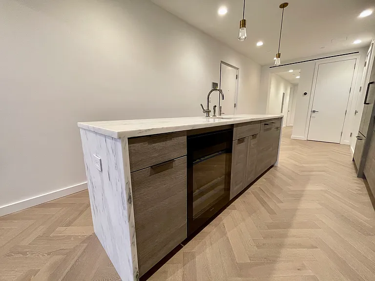 15 E 31st St #3 — Photo 6