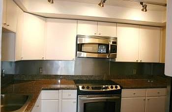5th image of 2470 Dexter Ave N Unit 2B