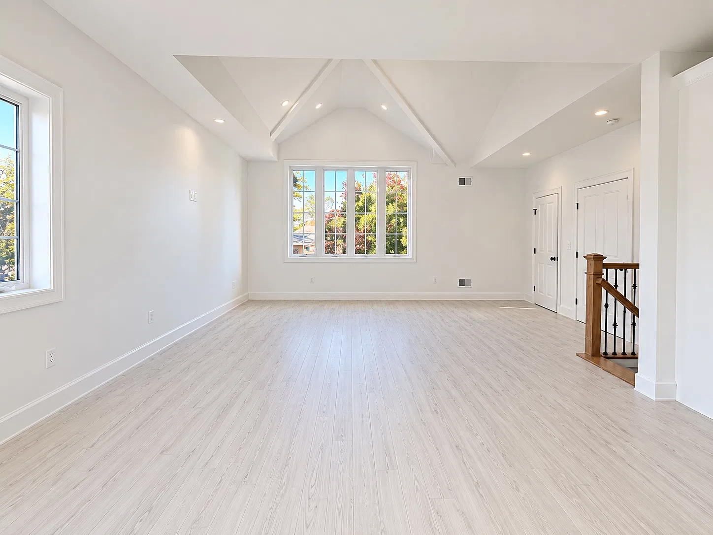 3 bed, $3,400 — Photo 3
