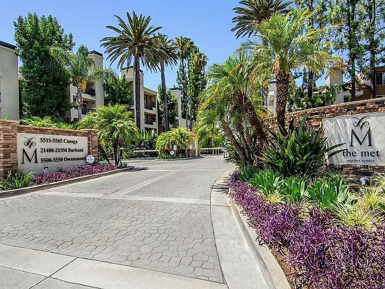 21520 Burbank Blvd #313 — Photo 3