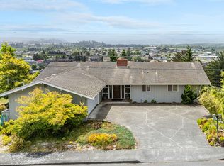 2000 Cypress Loop, Fortuna, CA 95540