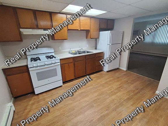 4th image of 10114 Erie Pl