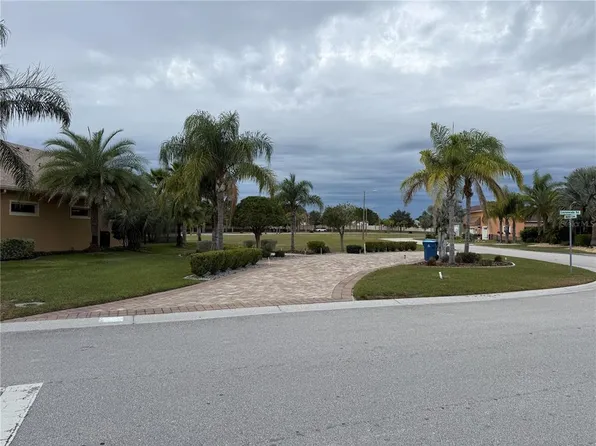 346 Nolane Ln #163, Polk City, FL 33868