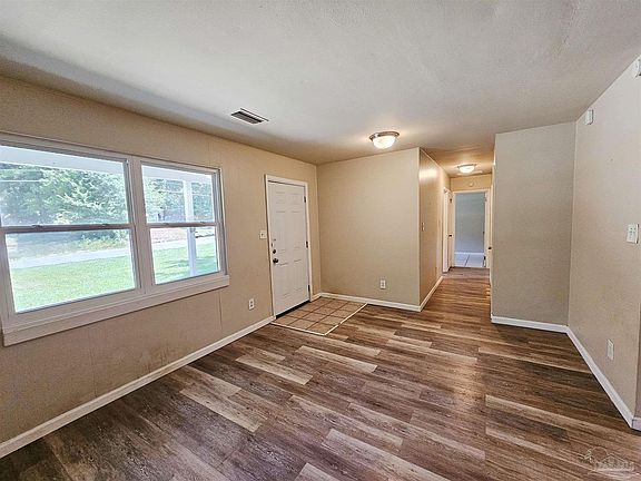 2nd image of 917 Blue Springs Dr
