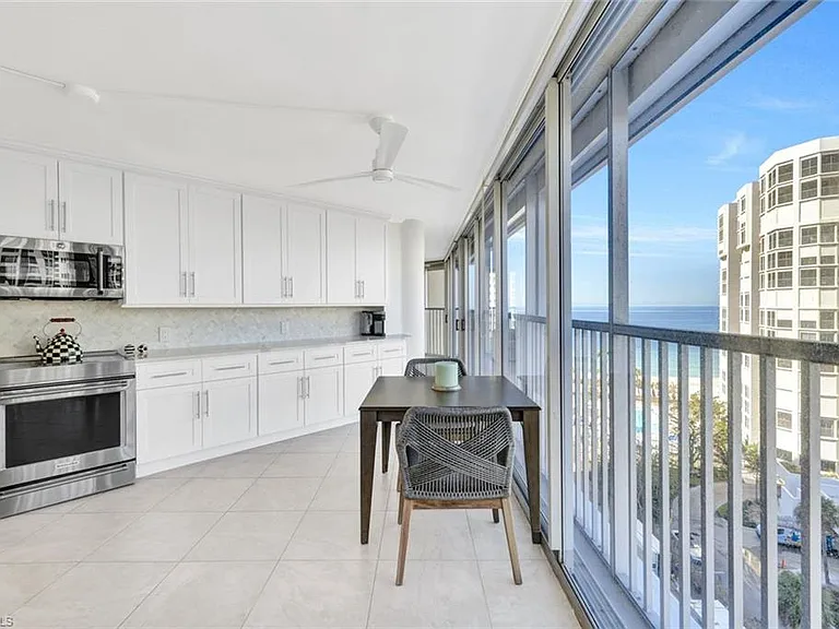 4041 Gulf Shore Blvd N #907 — Photo 8