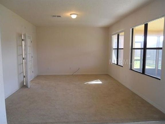 5th image of 3023 Camino Real Dr S