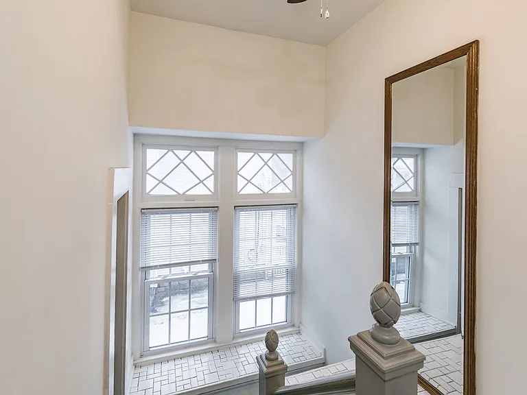 1207 Madison St #1 — Photo 31
