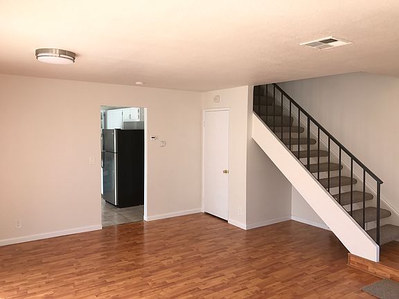 5th image of 30942 Periwinkle Dr