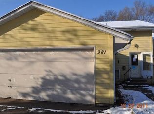 981 Omaban St, Saint Paul, MN 55106