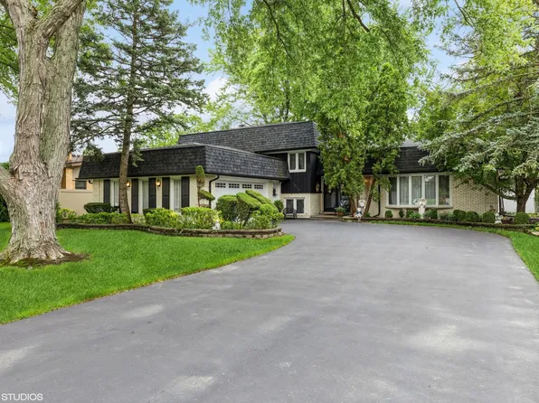 7415 W Ishnala Dr, Palos Heights, IL 60463