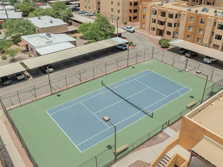 1810 E Blacklidge Dr #818 — Photo 19