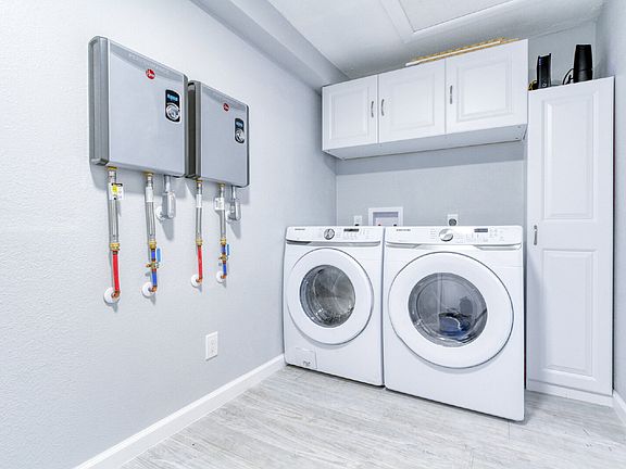 3rd image of 685 Sears Ave NE #2