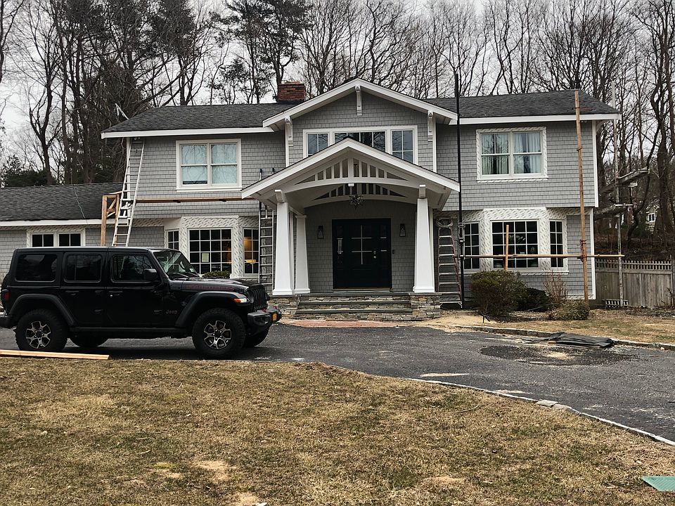 2nd image of 252 Huntington Bay Rd