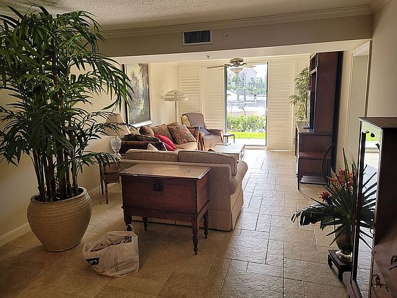5th image of 2401 Marina Isle Way #2301