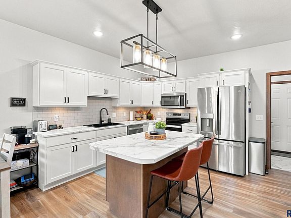 2nd image of 2310 E Copalis Pl