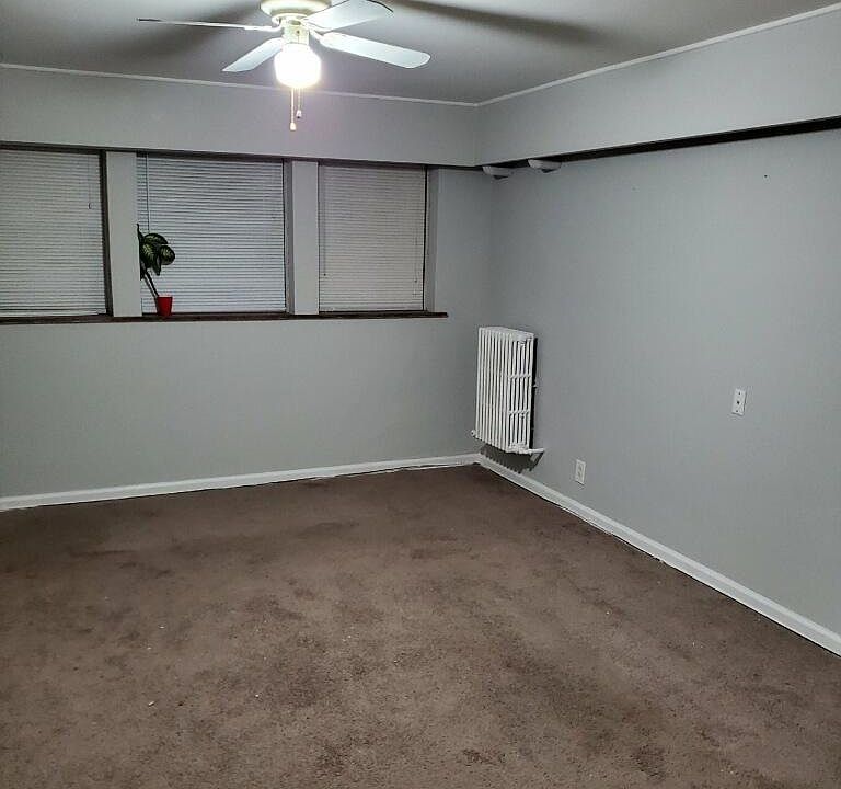 2nd image of 14281 Longview St