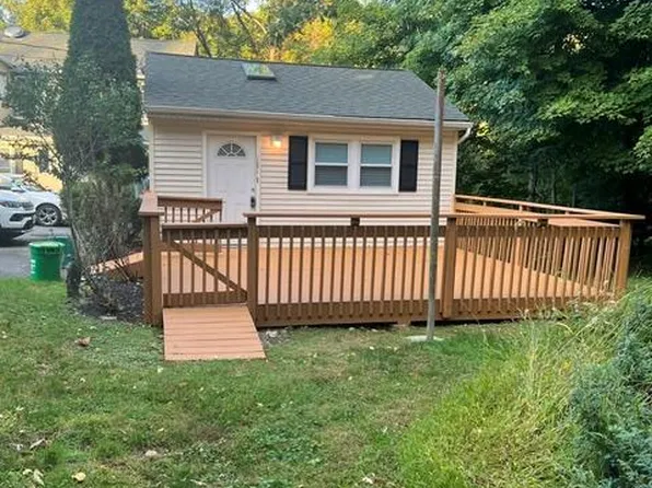 418 Christian Herald Rd, Valley Cottage, NY 10989