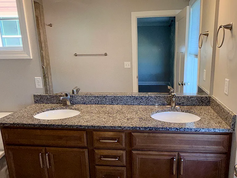 62 Tudor Way — Photo 31