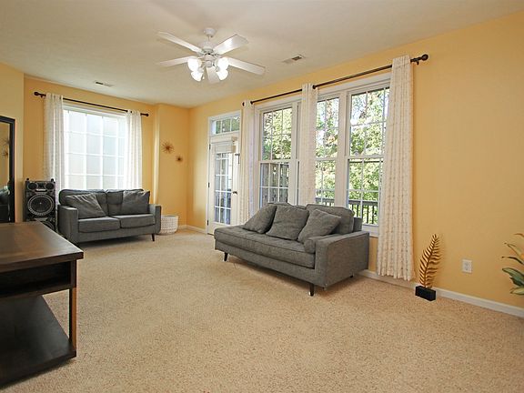 3rd image of 2991 Diamond Spring Ln