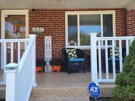 3rd image of 1537 Clovernoll Dr
