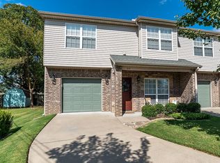 614 SW 5th St, Bentonville, AR 72712