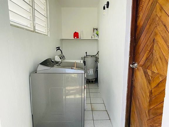 3rd image of 12 Cascada Urb Munoz Riv
