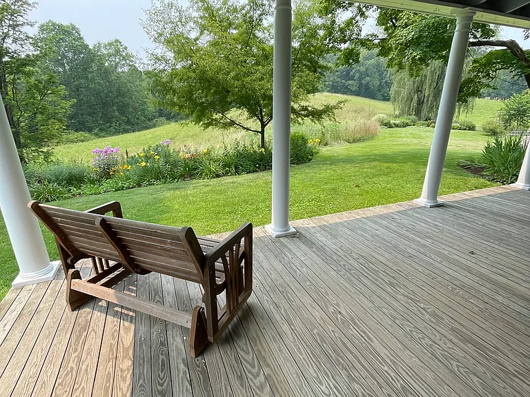 37 Red Tail Rd — Photo 8