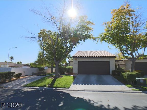 2nd image of 2589 Malabar Ave