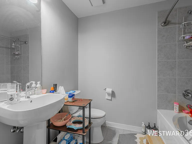 5430 N Sheridan Rd #503 — Photo 10