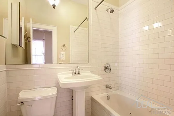 Rented by Ideal Properties Group | media 10