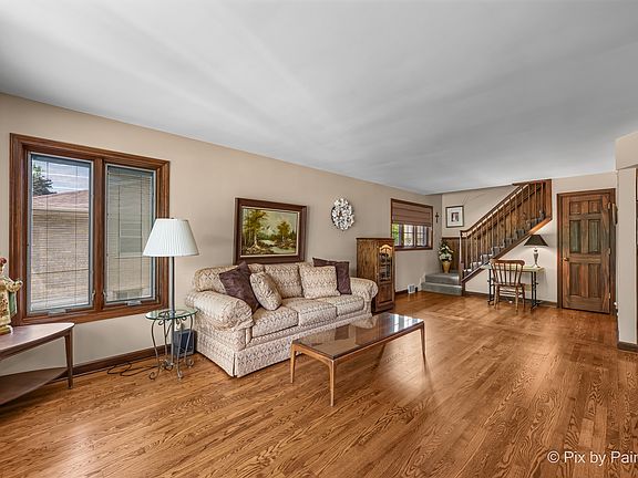 3rd image of 353 S Princeton Ave