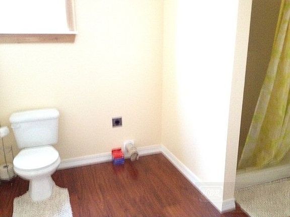 2nd image of 1112 S C St