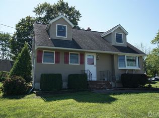 104 Bender Ave, Iselin, NJ 08830