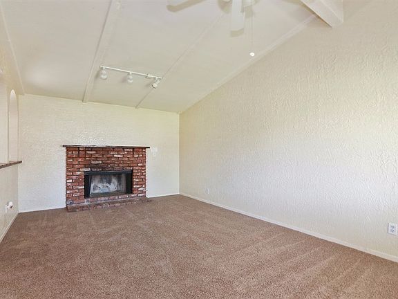 2nd image of 27541 Eveningshade Ave