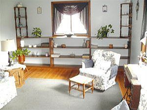 2nd image of 137 Catalpa Dr
