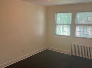 424 Newcomb St SE APT 4, Washington, DC 20032