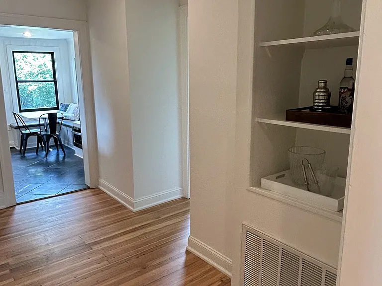 1507 Douglas Ave — Photo 24