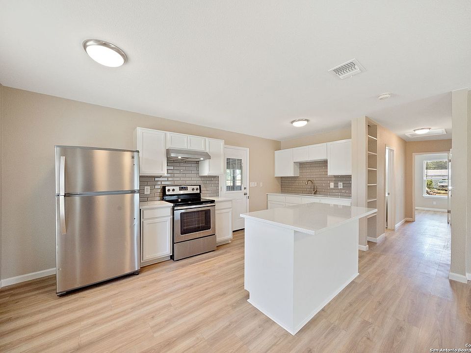 1st image of 2614 RAWHIDE LN