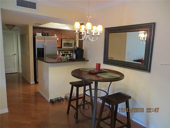 4th image of 718 Lyndhurst St Unit 901