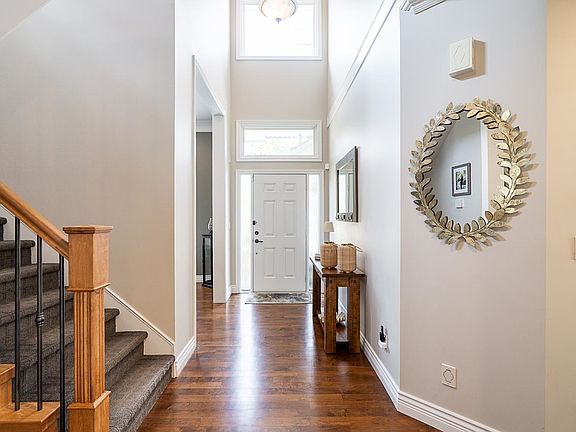 4th image of 15436 36b Ave