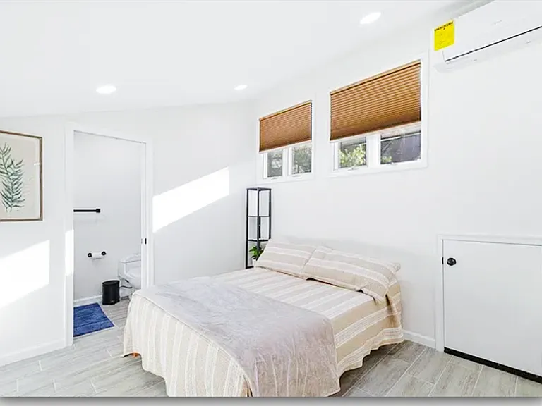 26 Middle Village Way — Photo 8
