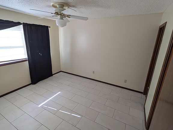 3rd image of 4308 Spiva Dr