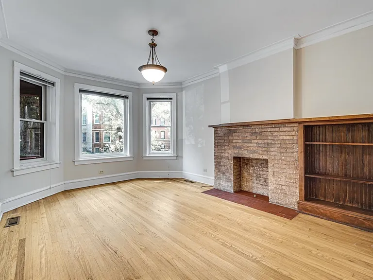 5417 N Glenwood Ave #1 — Photo 1