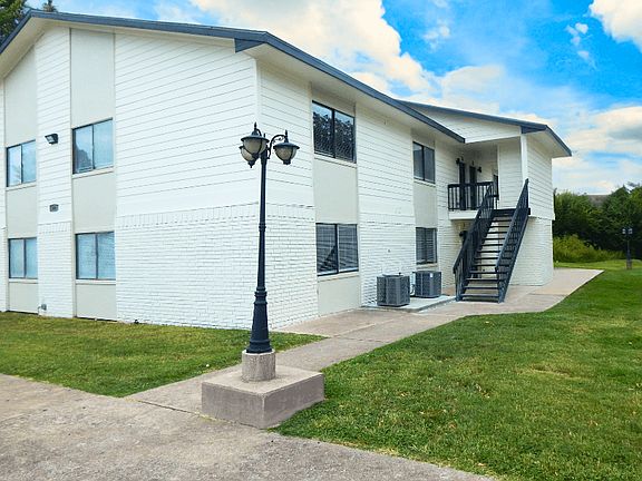2nd image of 401 N 35th St #51