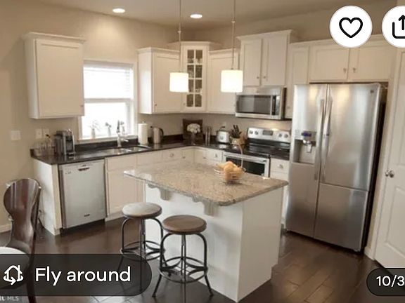 3rd image of 3937 Archer Ln