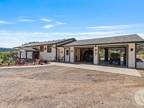 3rd image of 13023 Canyon Creek Rd