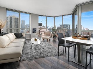 911 N Rush St, Chicago, IL 60611
