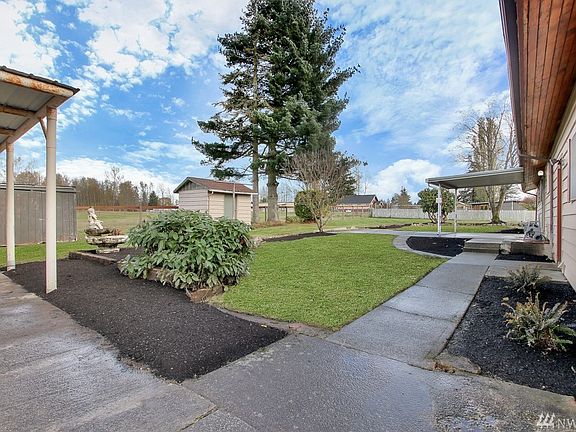 4th image of 3219 104th St E
