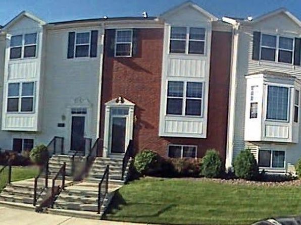 302 Heritage Trl